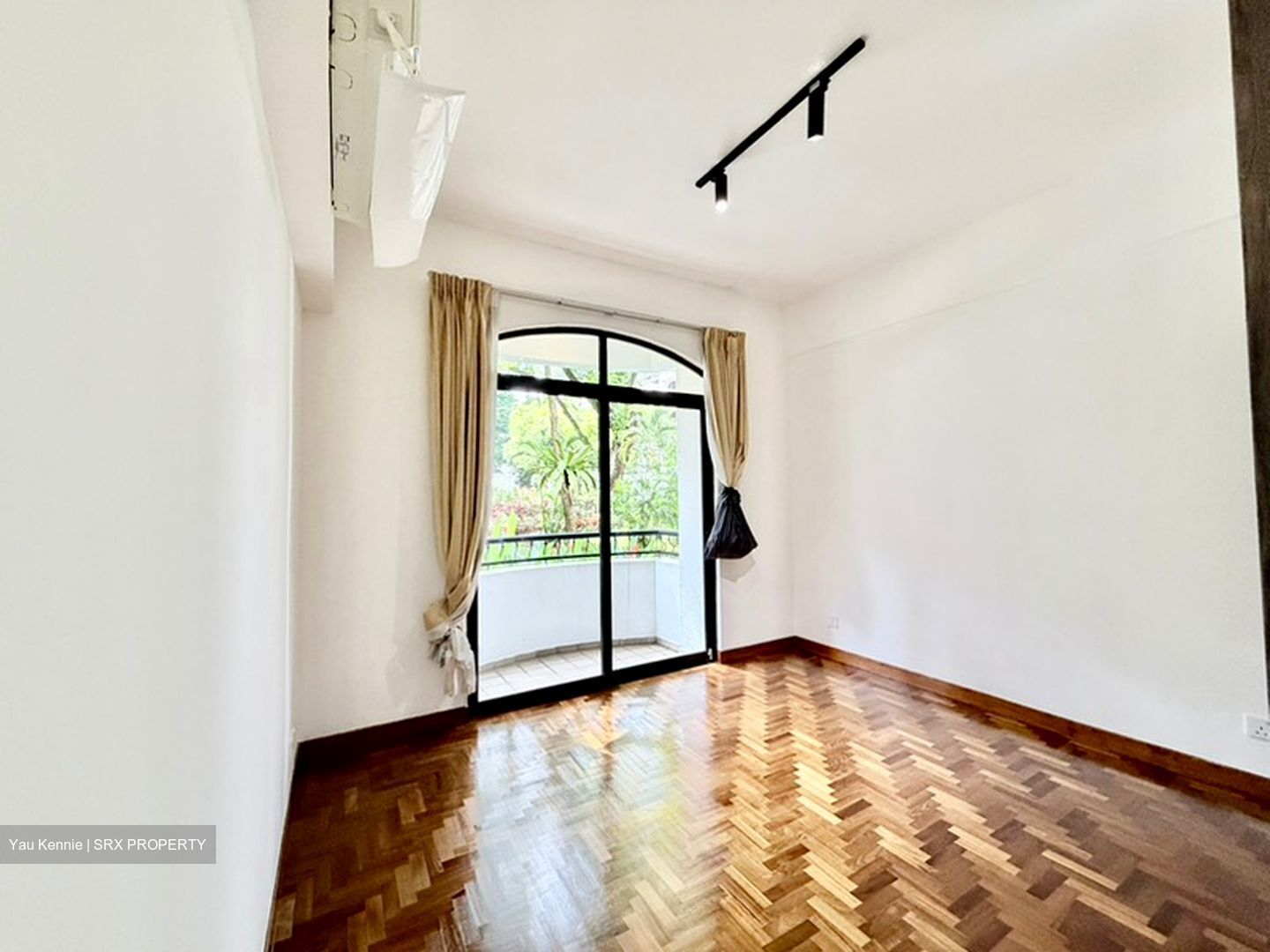 Tanglin Park (D10), Condominium #612376381
